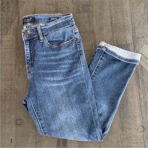 Judy Blue Carpi Fit Cropped Denim Jeans. Womens Size 5/27. Spring & Summer Jeans